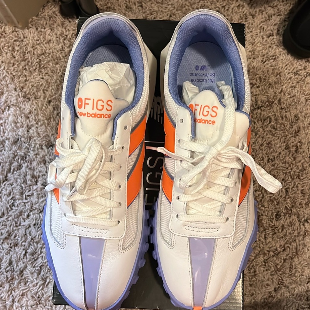 Figs New balance sneakers